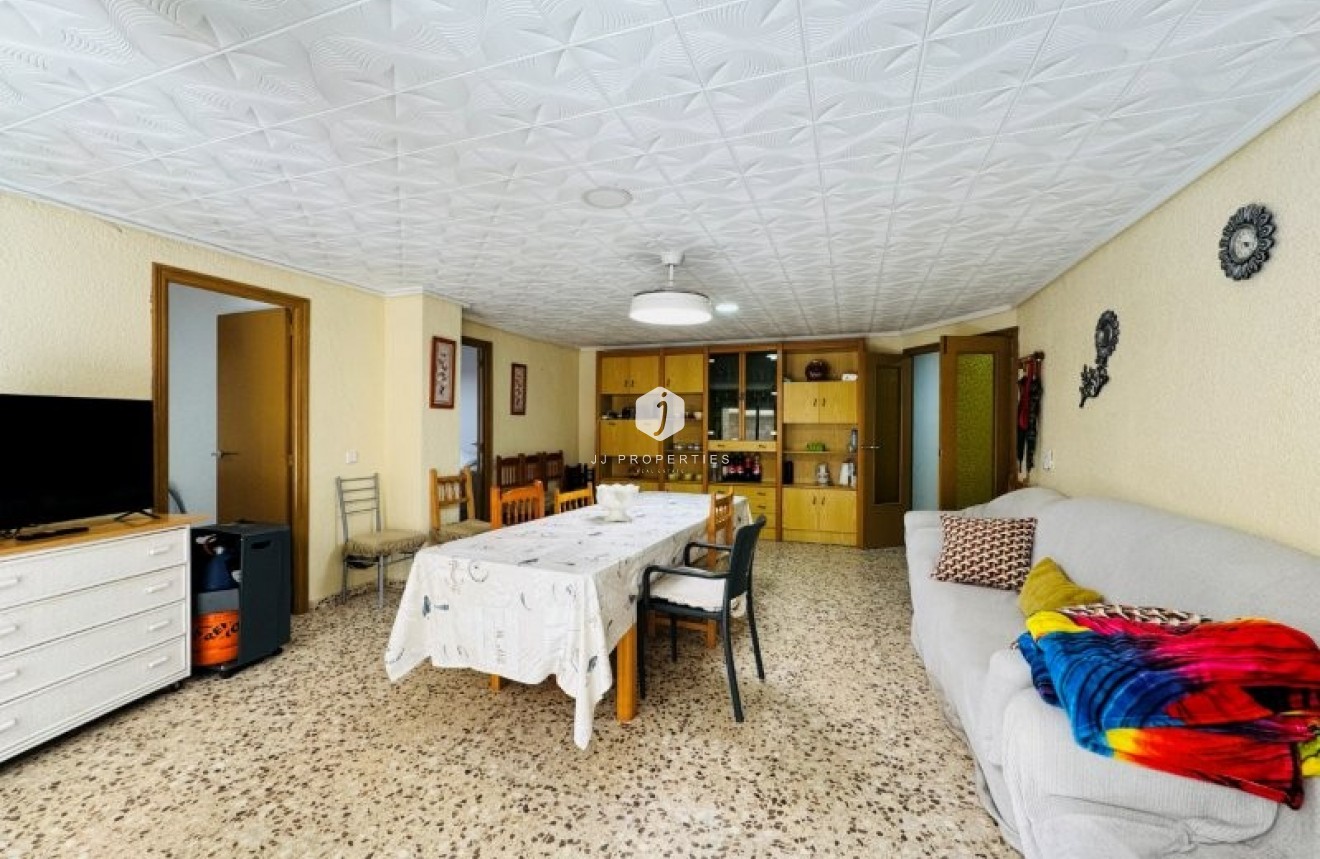 Z drugiej ręki - Mieszkanie w bloku -
La Mata - Costa Blanca