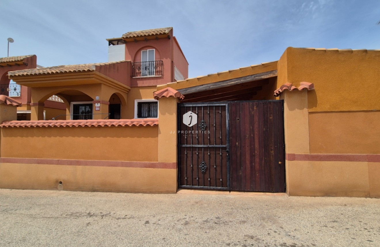 D'occasion - Villa -
Torrevieja - Costa Blanca