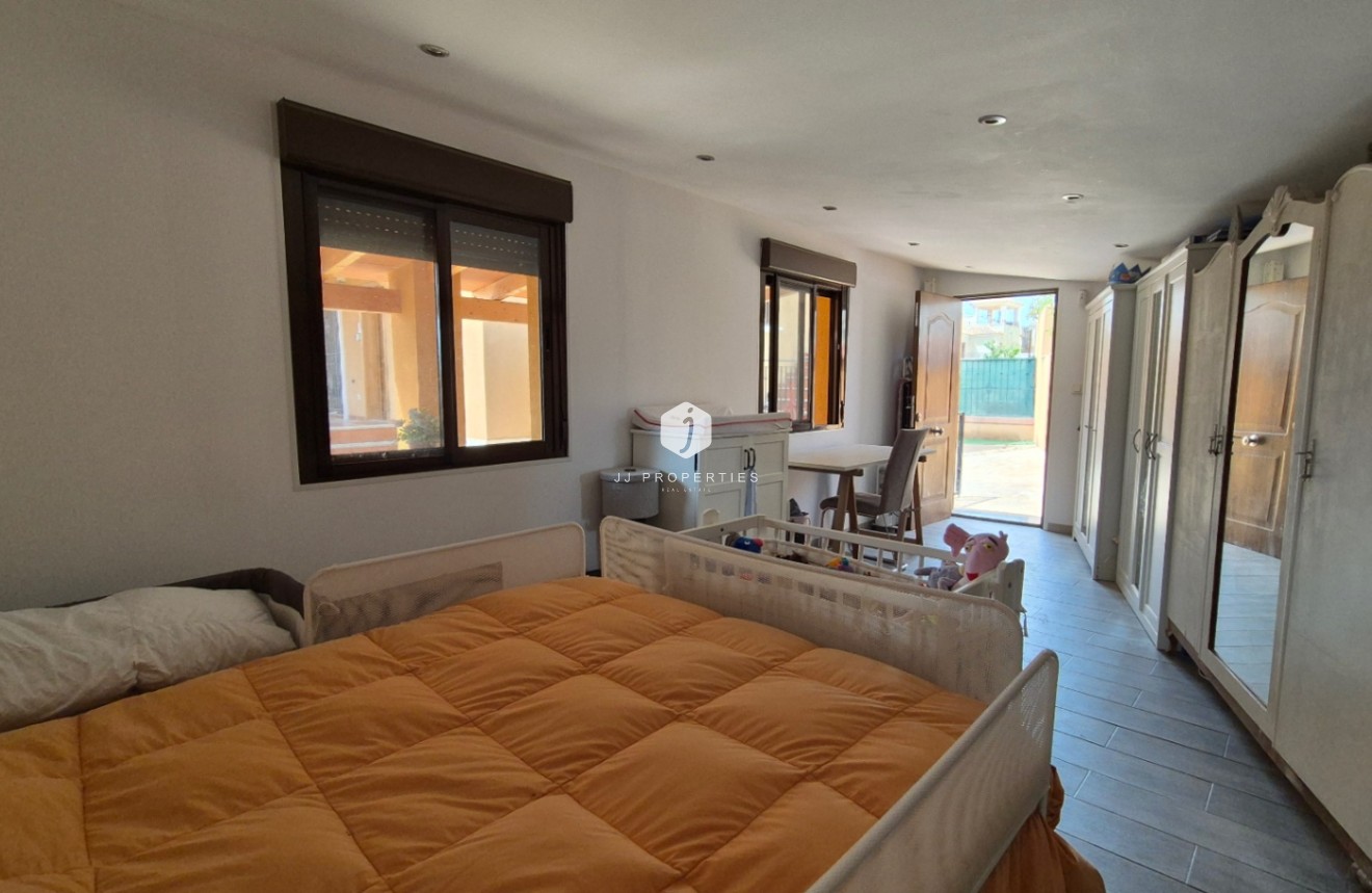 D'occasion - Villa -
Torrevieja - Costa Blanca