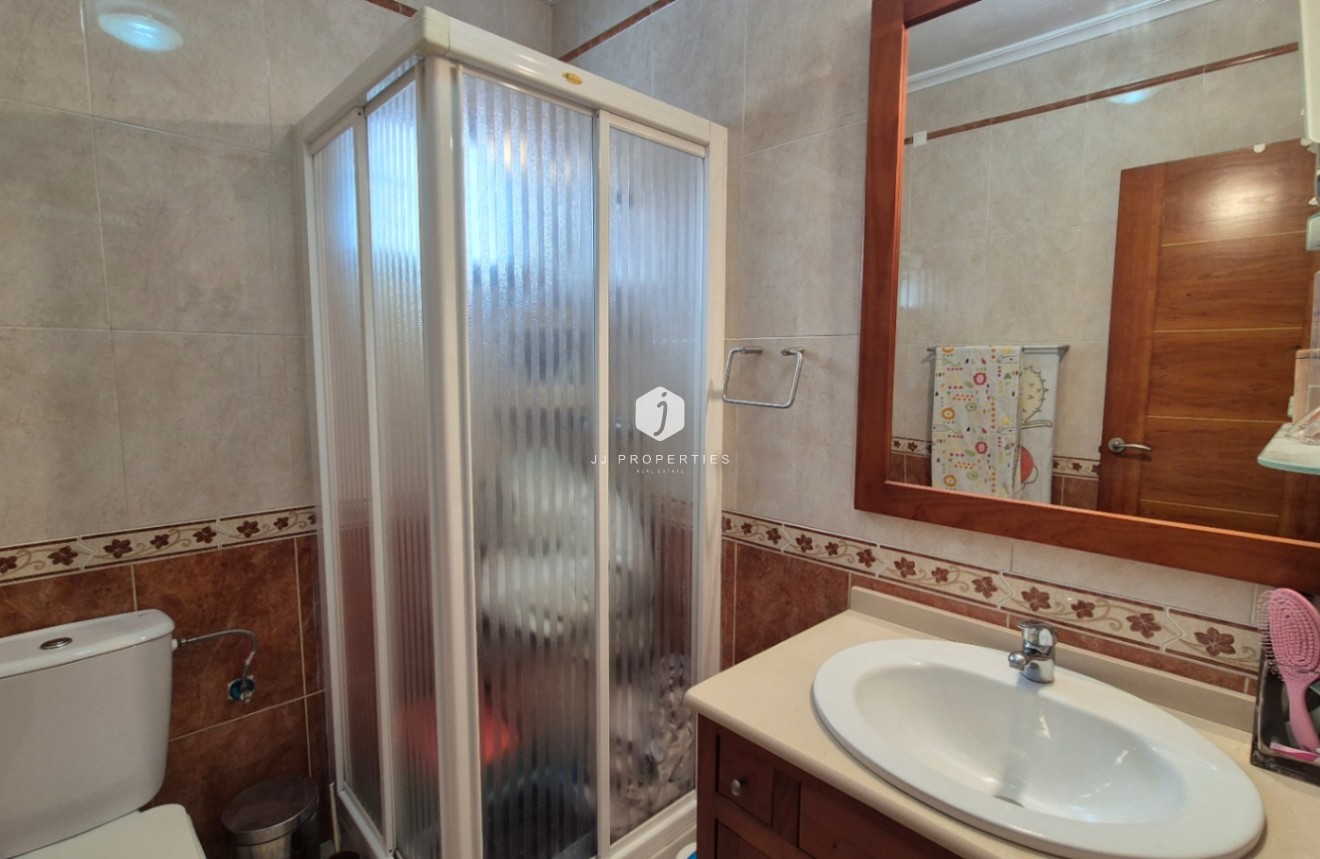 D'occasion - Villa -
Torrevieja - Costa Blanca