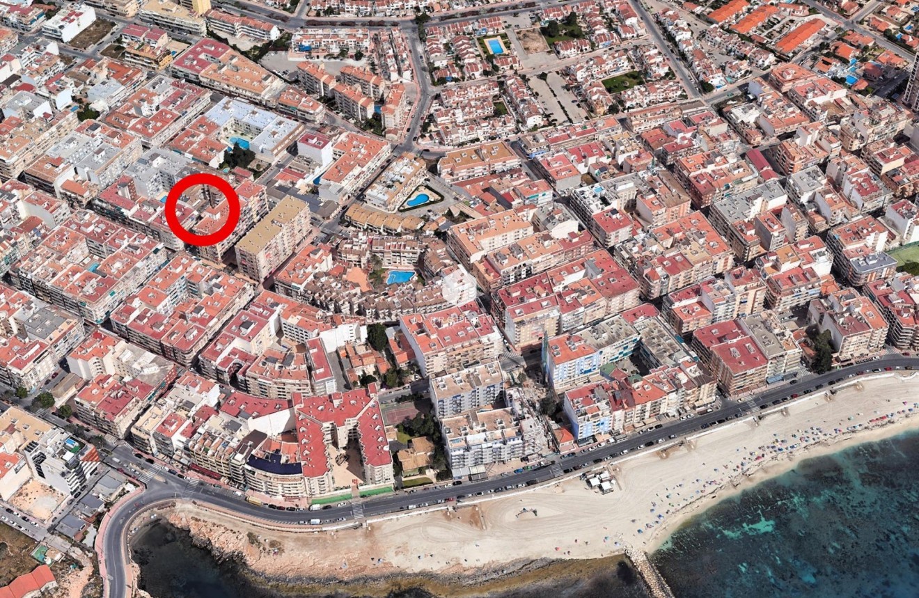 Z drugiej ręki - Mieszkanie w bloku -
Torrevieja - Curva Del Palangre