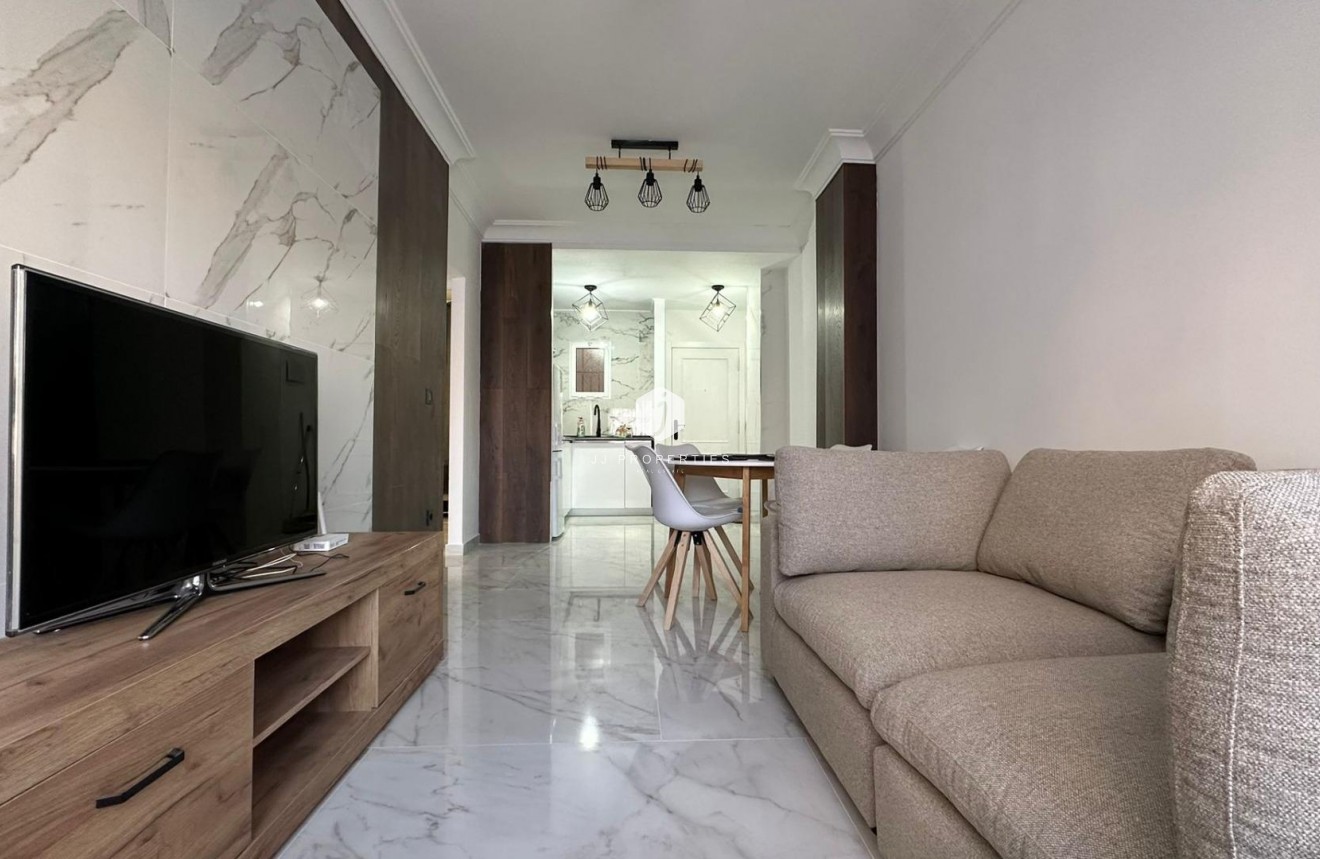 Aus zweiter Hand - Wohnung -
Torrevieja