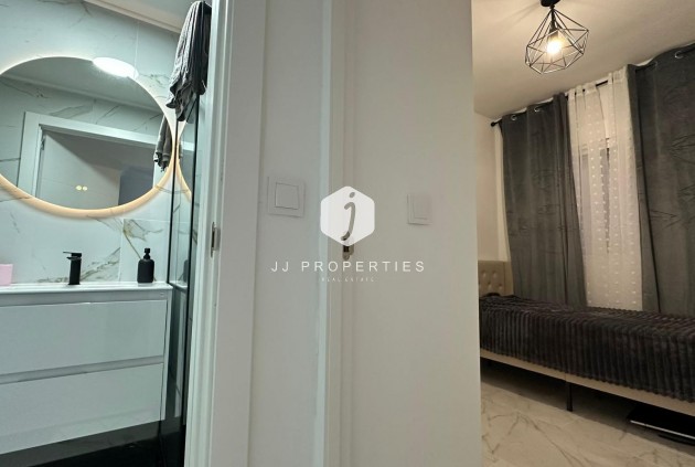 Aus zweiter Hand - Wohnung -
Torrevieja