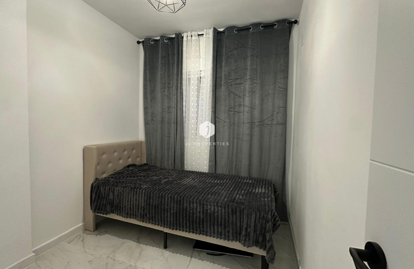 Aus zweiter Hand - Wohnung -
Torrevieja