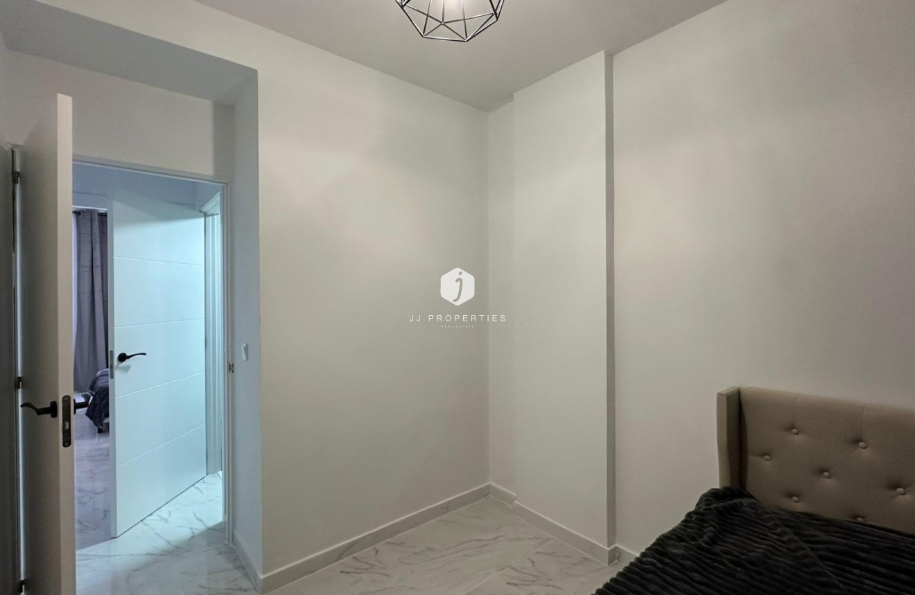 Aus zweiter Hand - Wohnung -
Torrevieja
