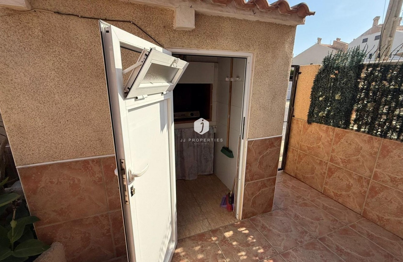 Segunda mano - Duplex -
Torrevieja - Los Frutales