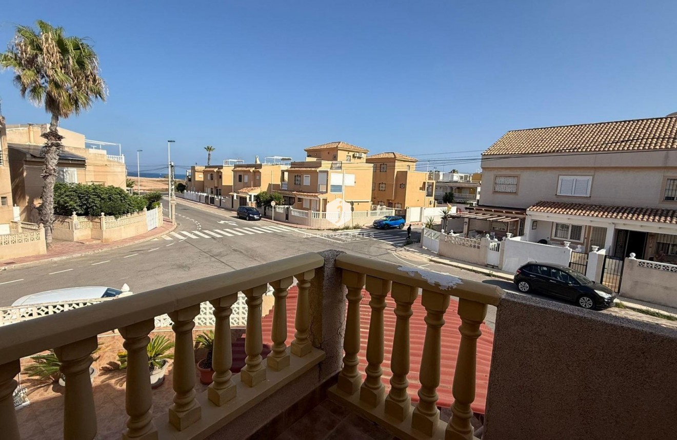 Segunda mano - Duplex -
Torrevieja - Los Frutales