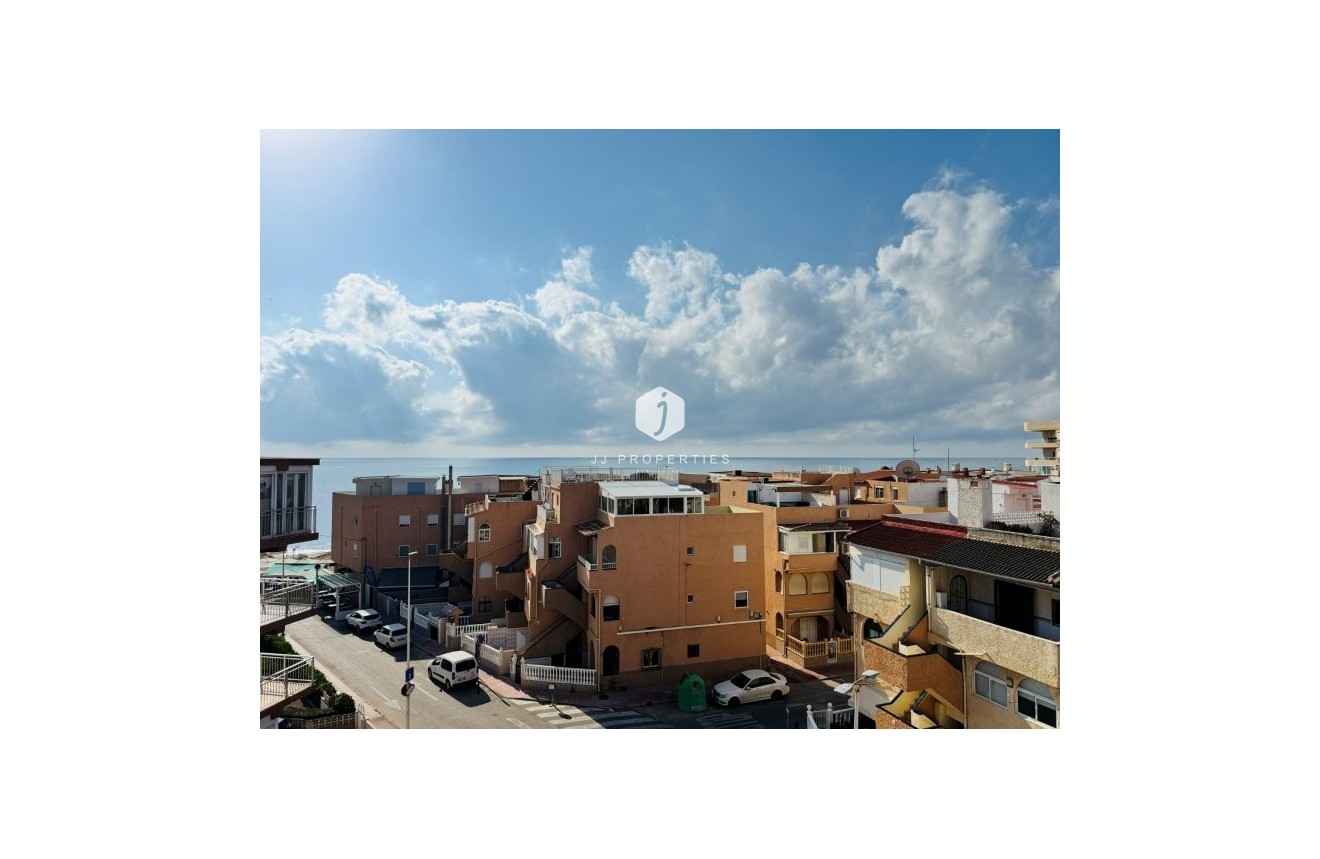 Aus zweiter Hand - Wohnung -
La Mata - Costa Blanca