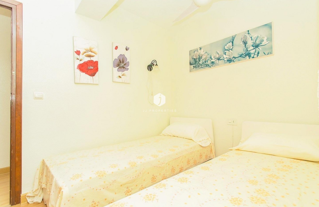 Segunda mano - Apartamento / piso -
Torrevieja - Playa del Cura