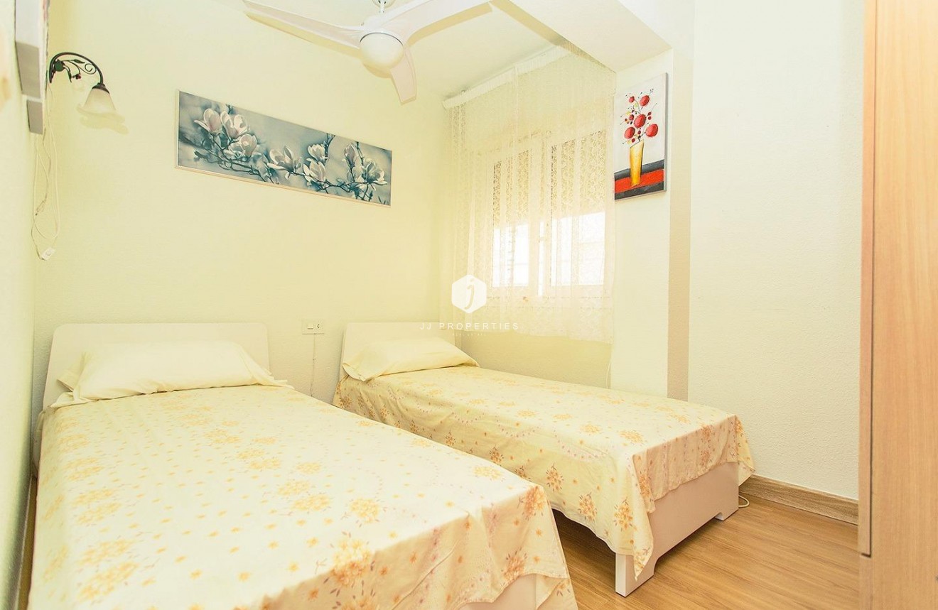 Segunda mano - Apartamento / piso -
Torrevieja - Playa del Cura