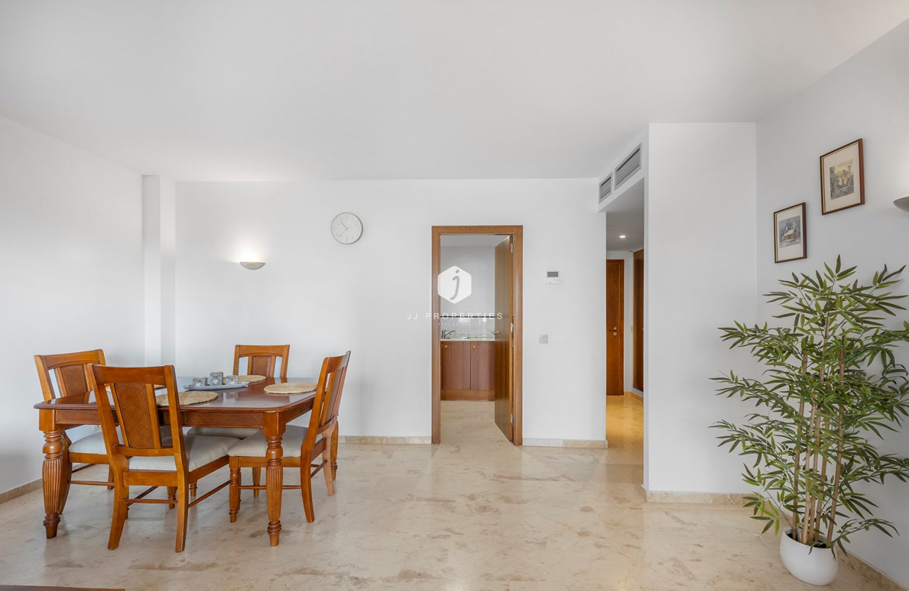 Z drugiej ręki - Mieszkanie w bloku -
Torrevieja - Costa Blanca