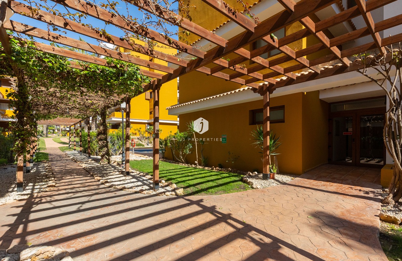 Z drugiej ręki - Mieszkanie w bloku -
Torrevieja - Costa Blanca