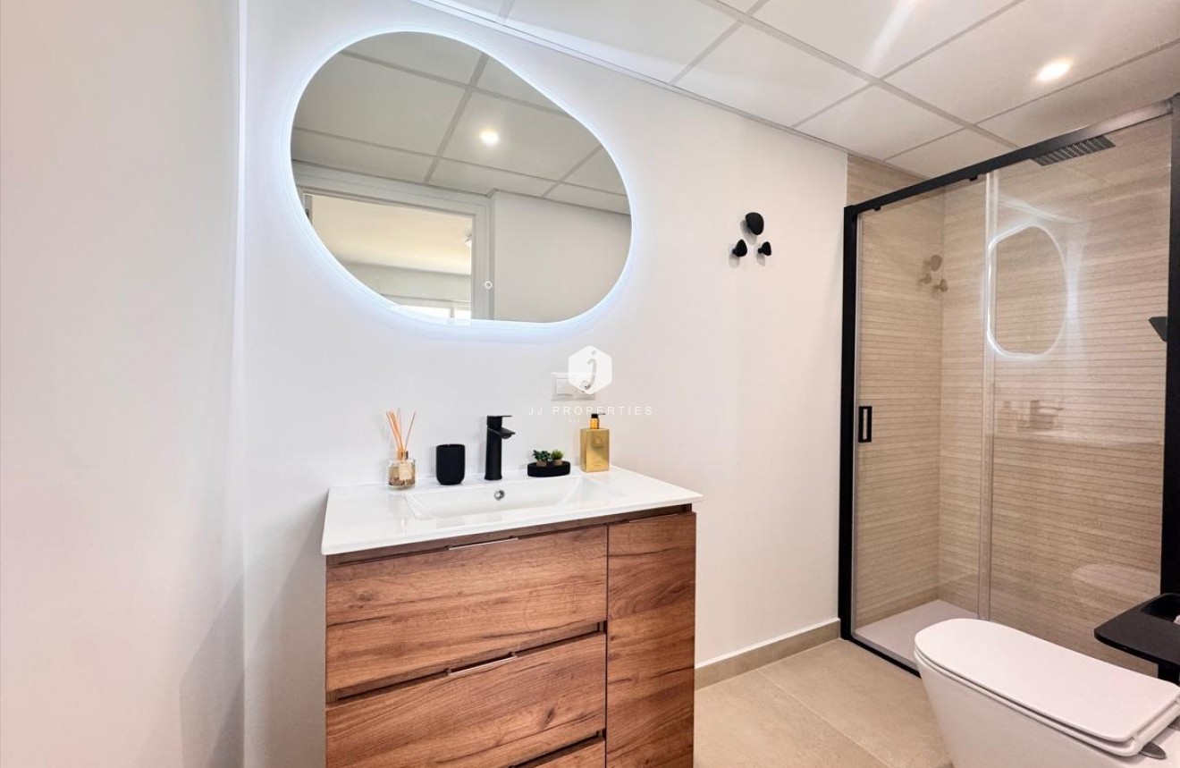 Aus zweiter Hand - Wohnung -
Torrevieja - Acequion