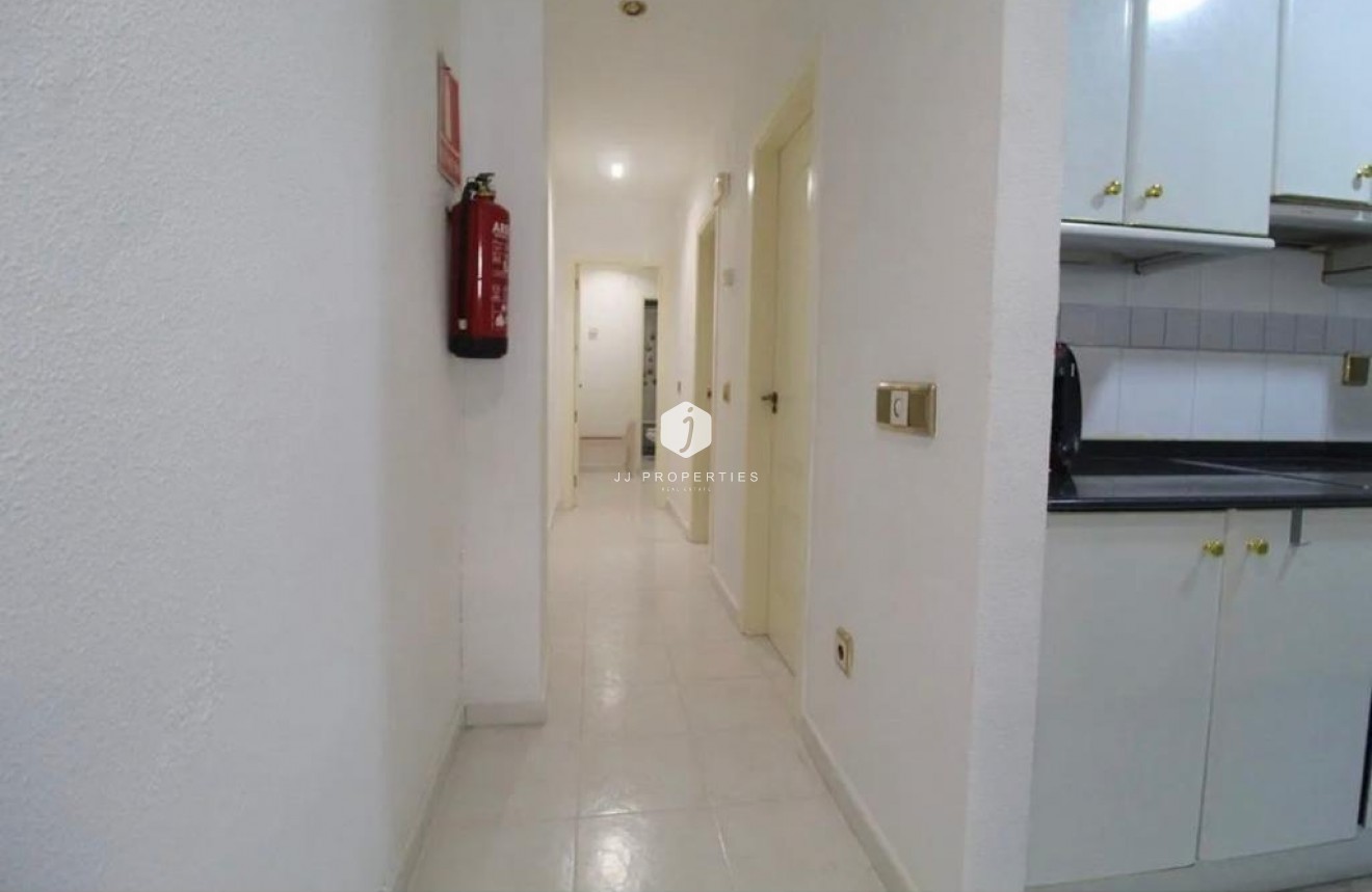 Aus zweiter Hand - Wohnung -
Torrevieja - Playa del Cura