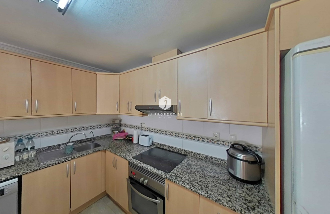 Tweedehands - Appartement / flat -
Torrevieja - Estacion de autobuses