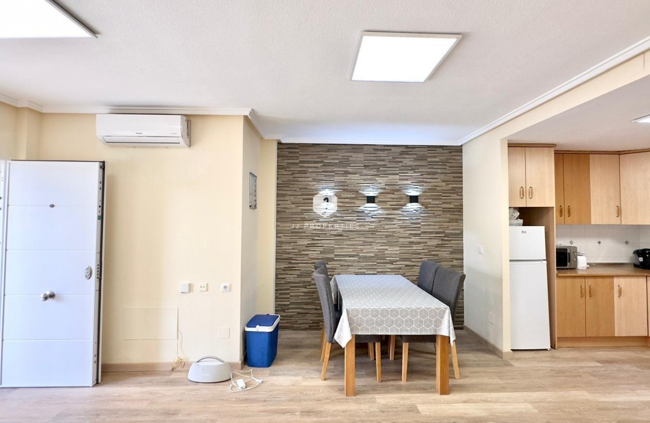 Z drugiej ręki - Bungalow -
Torrevieja - Torreblanca