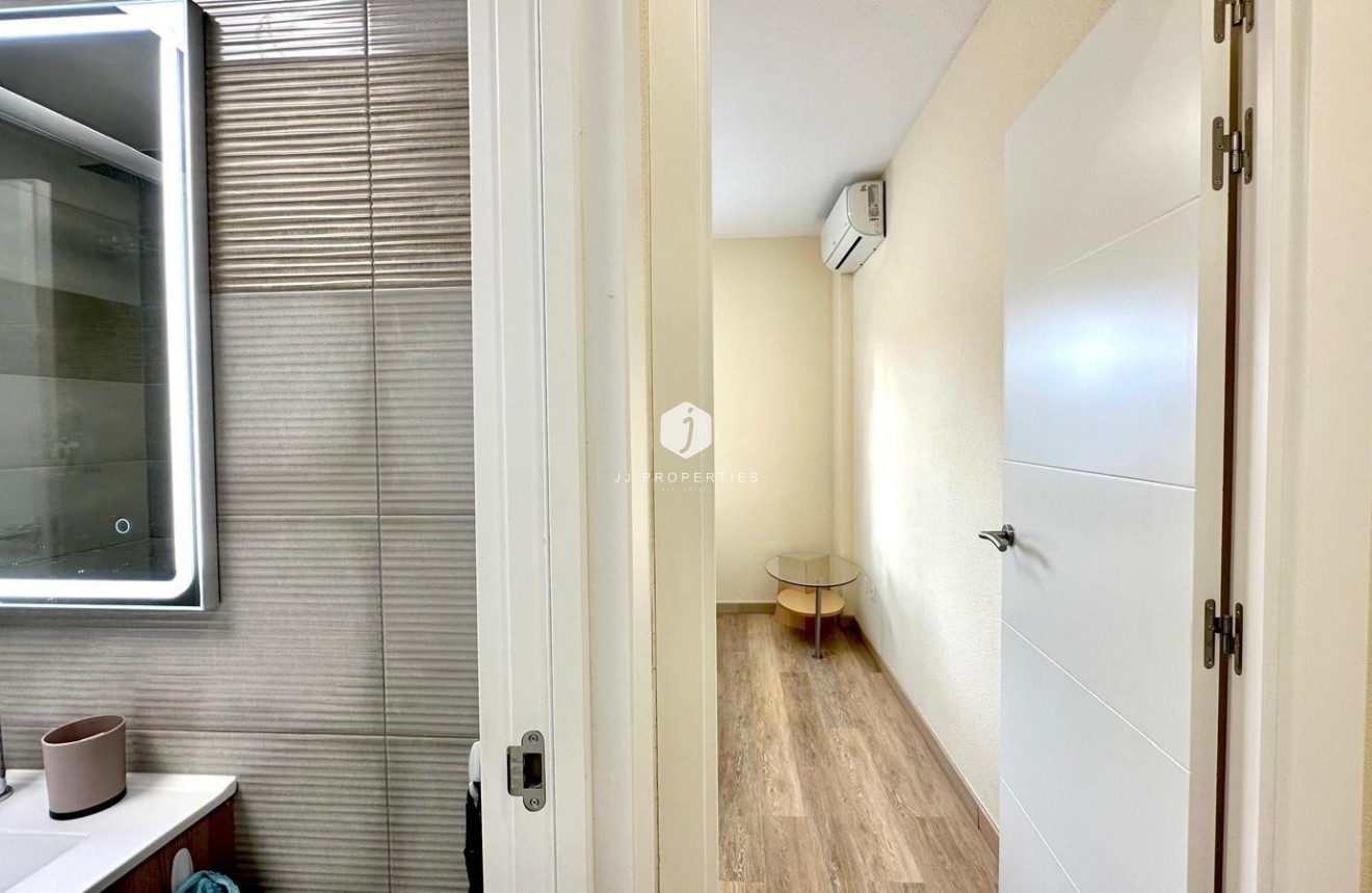 Z drugiej ręki - Bungalow -
Torrevieja - Torreblanca