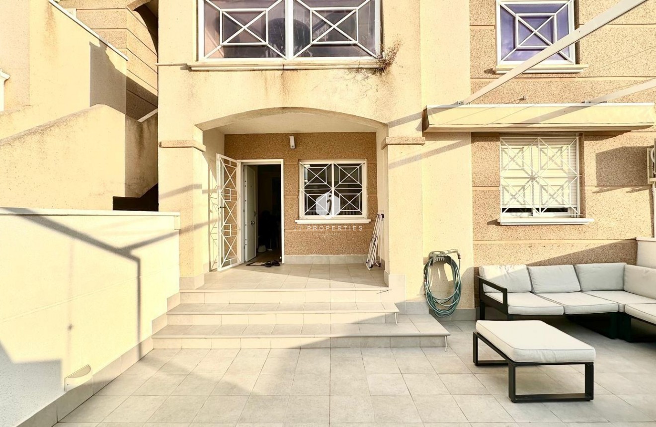 Z drugiej ręki - Bungalow -
Torrevieja - Torreblanca
