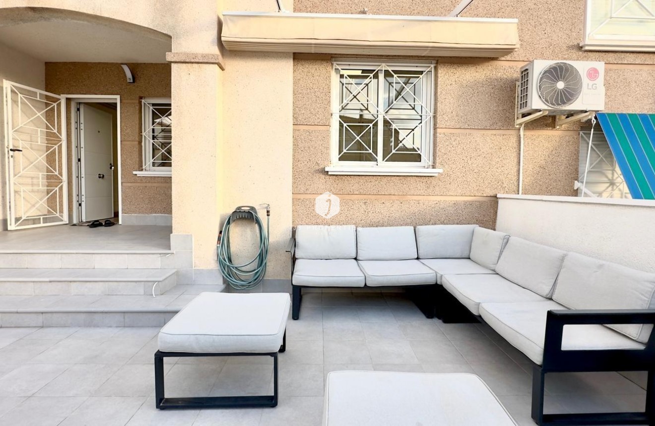 Z drugiej ręki - Bungalow -
Torrevieja - Torreblanca
