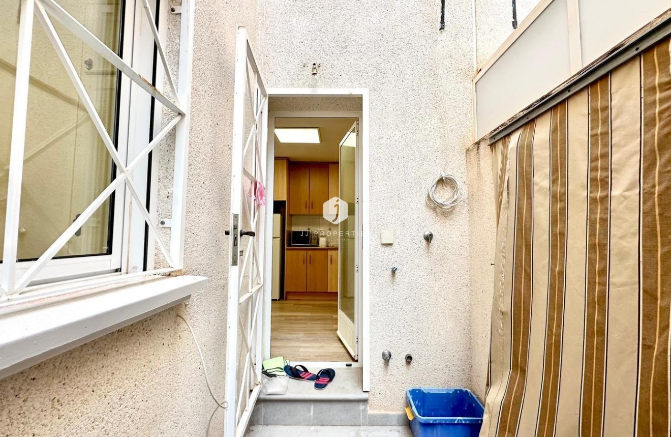 Z drugiej ręki - Bungalow -
Torrevieja - Torreblanca