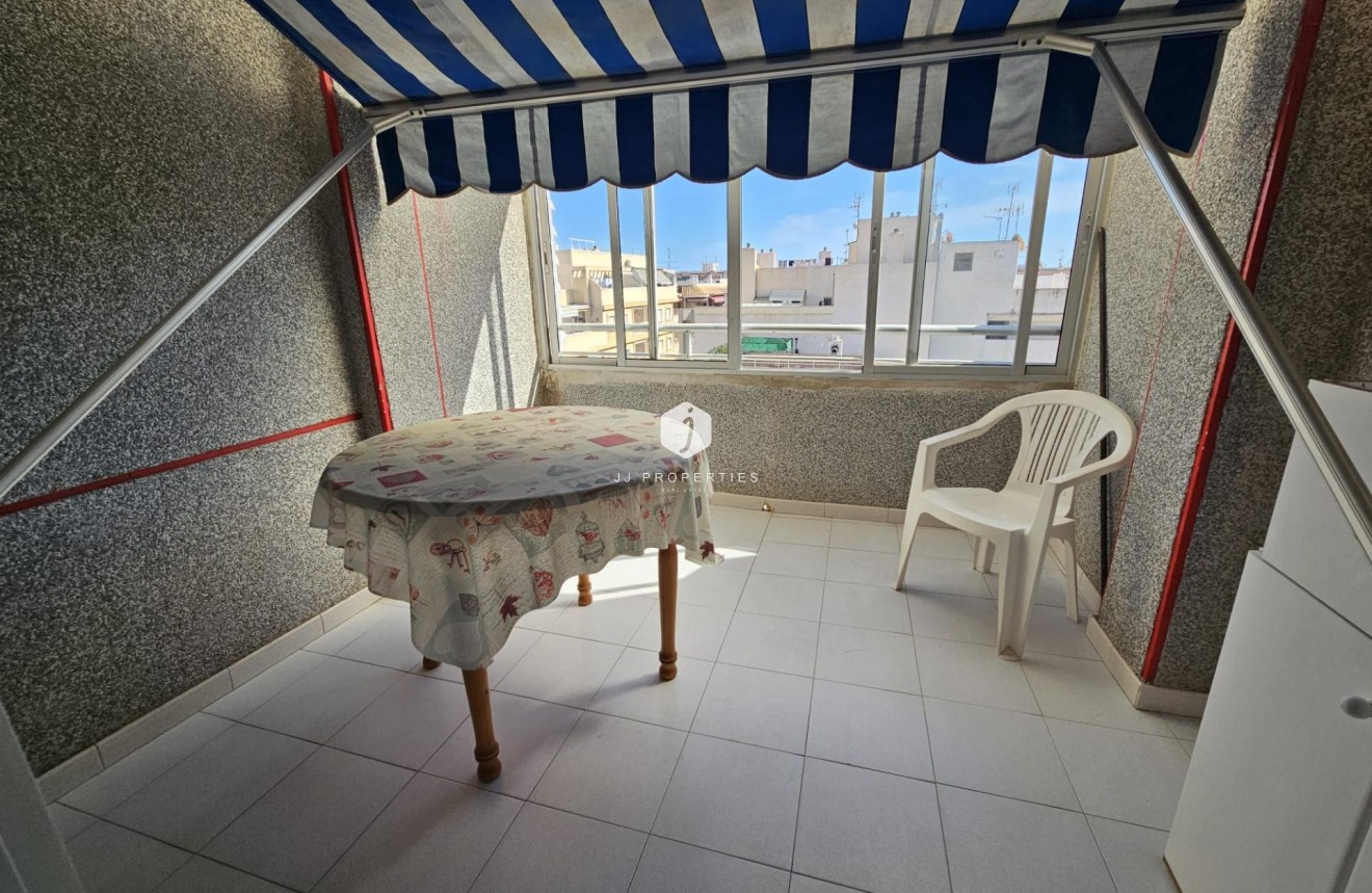 D'occasion - Appartement -
Torrevieja - Centro