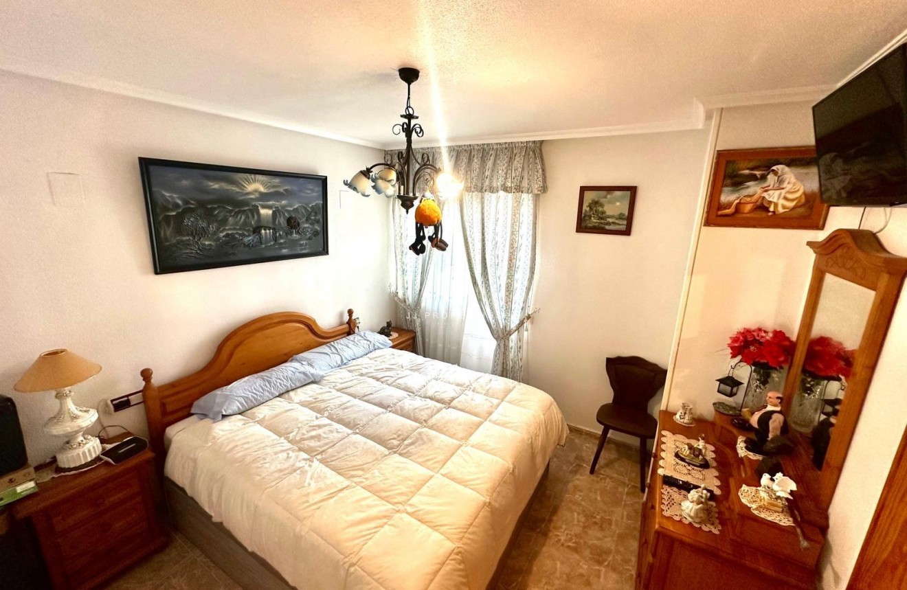 D'occasion - Appartement -
Torrevieja - Playa del Cura
