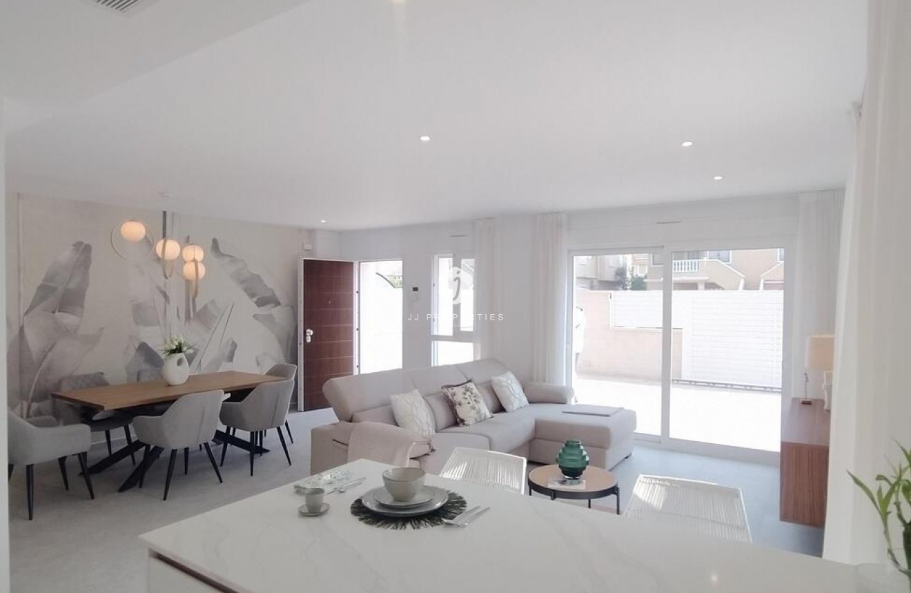 Segunda mano - Apartamento / piso -
Torrevieja - Torreblanca