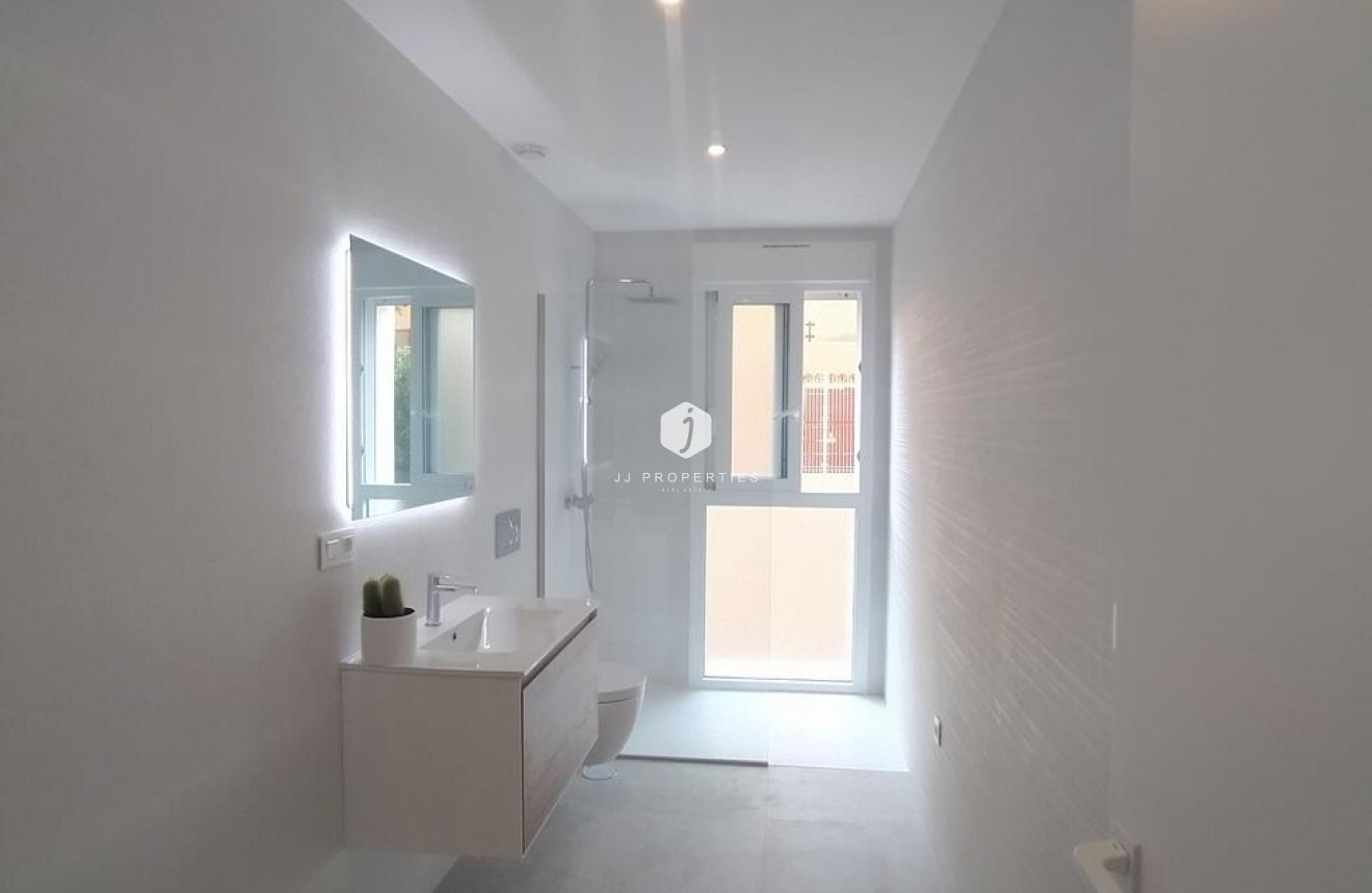 Segunda mano - Apartamento / piso -
Torrevieja - Torreblanca