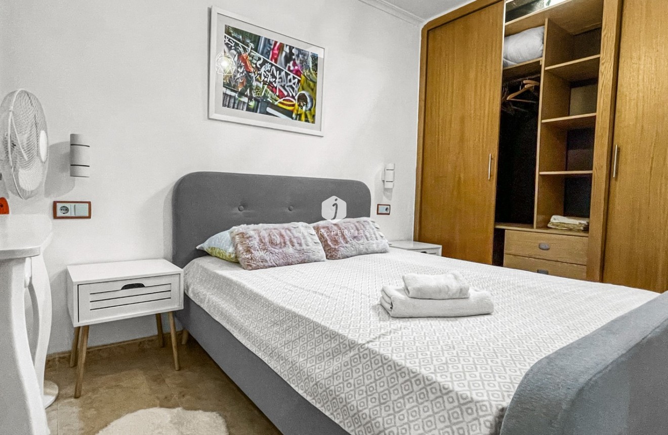 D'occasion - Bungalow -
Torrevieja - Costa Blanca