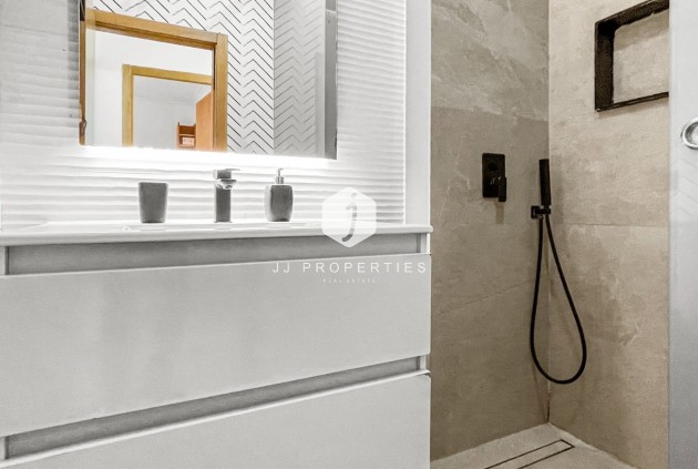 D'occasion - Bungalow -
Torrevieja - Costa Blanca