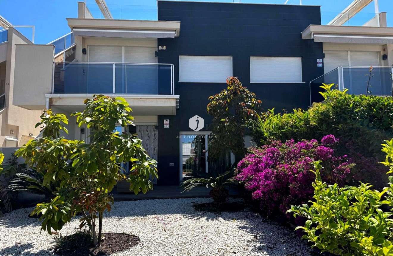 Resale - Apartment / flat -
Torrevieja - Torreta Florida