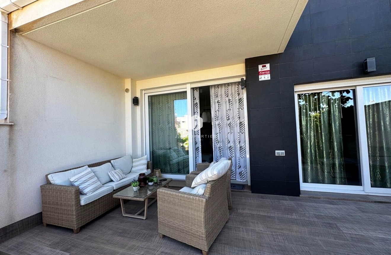 Resale - Apartment / flat -
Torrevieja - Torreta Florida