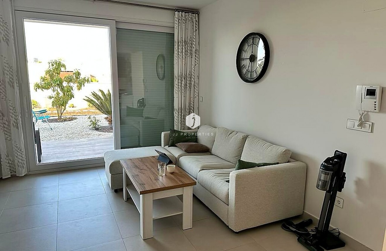 Resale - Apartment / flat -
Torrevieja - Torreta Florida