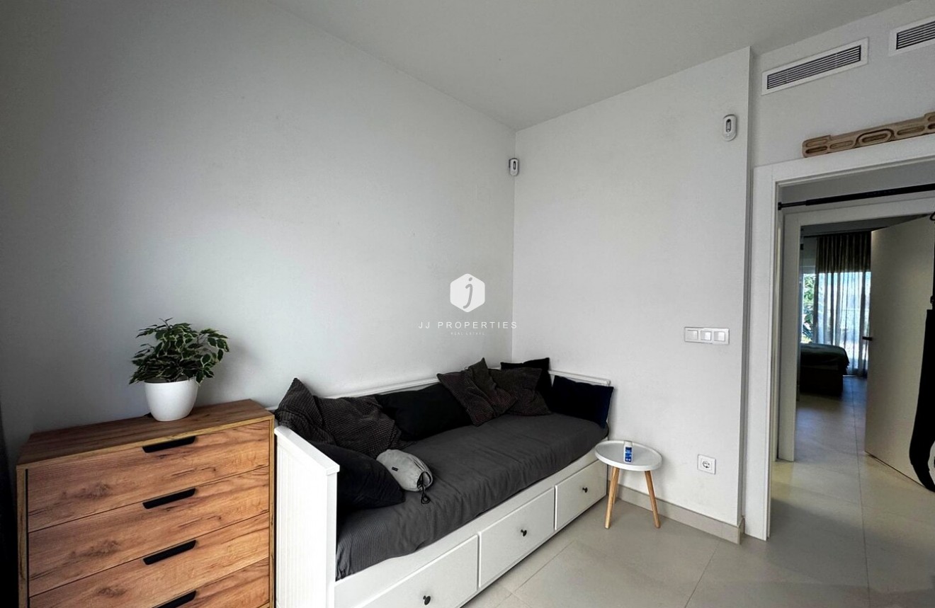 Resale - Apartment / flat -
Torrevieja - Torreta Florida