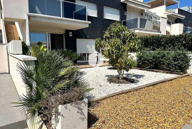 Resale - Apartment / flat -
Torrevieja - Torreta Florida