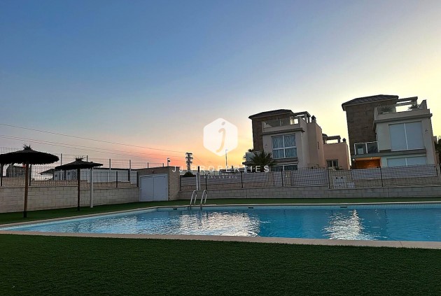 Resale - Apartment / flat -
Torrevieja - Torreta Florida