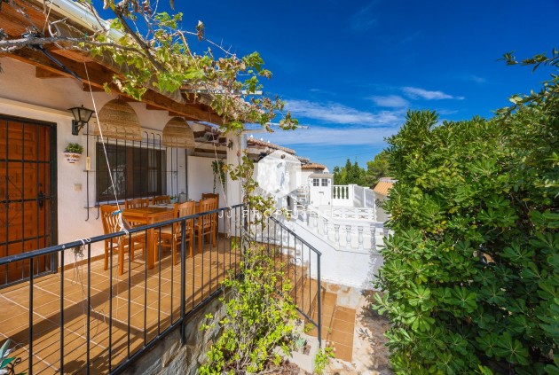 Z drugiej ręki - Bungalow -
Torrevieja - Los Balcones