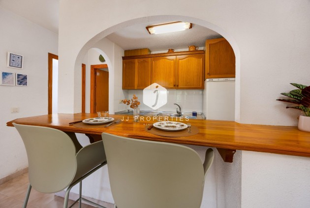 Z drugiej ręki - Bungalow -
Torrevieja - Los Balcones