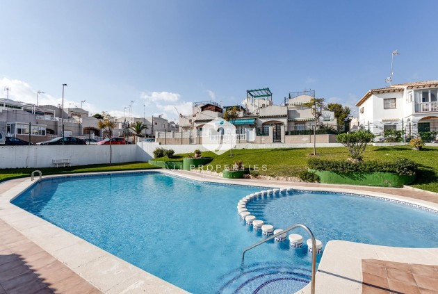 Z drugiej ręki - Bungalow -
Torrevieja - Los Balcones