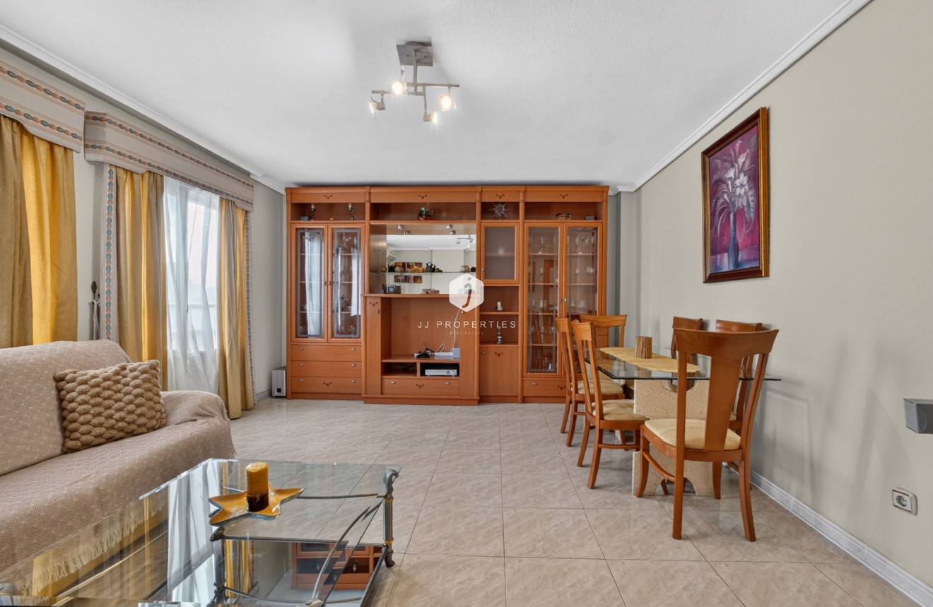 Resale - Apartment / flat -
Centro Torrevieja