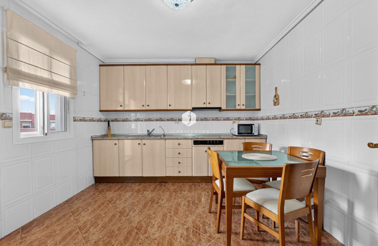 Resale - Apartment / flat -
Centro Torrevieja