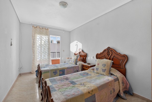 Resale - Apartment / flat -
Centro Torrevieja