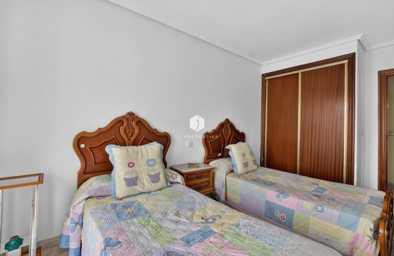 Resale - Apartment / flat -
Centro Torrevieja