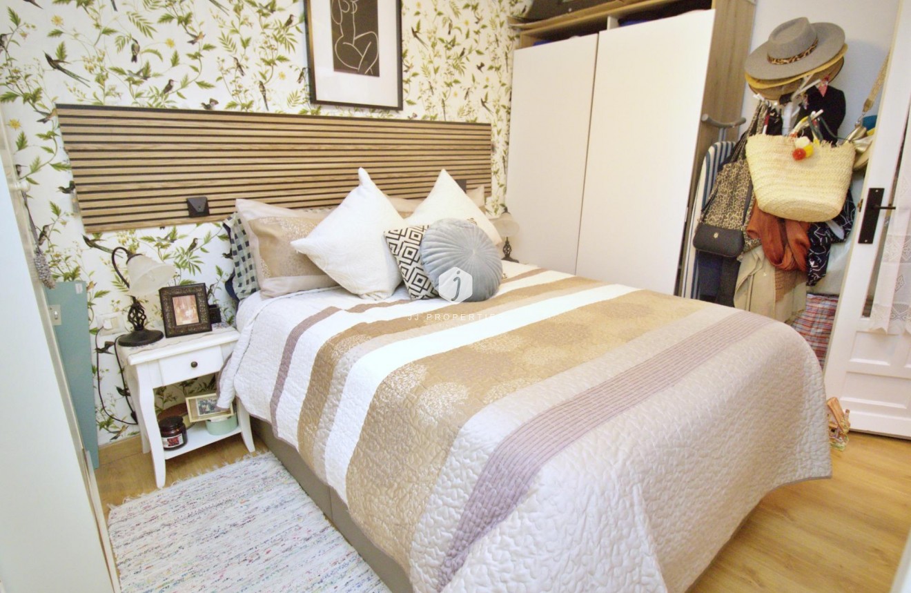 Resale - Chalet -
Torrevieja - San luis
