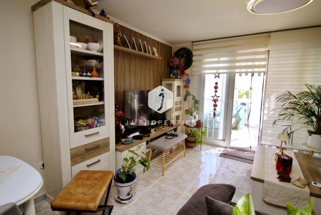 Resale - Chalet -
Torrevieja - San luis