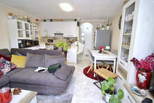 Resale - Chalet -
Torrevieja - San luis