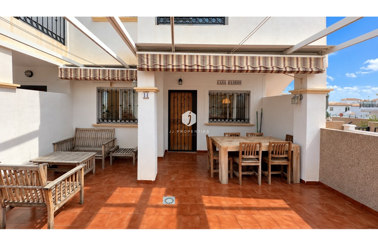 Resale - Bungalow -
Punta Prima - Costa Blanca