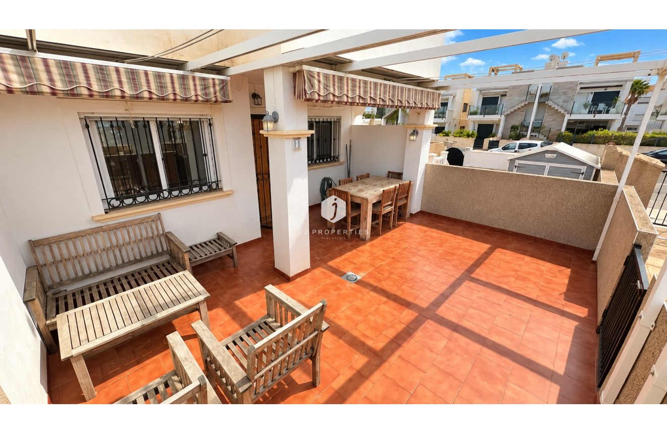 Resale - Bungalow -
Punta Prima - Costa Blanca