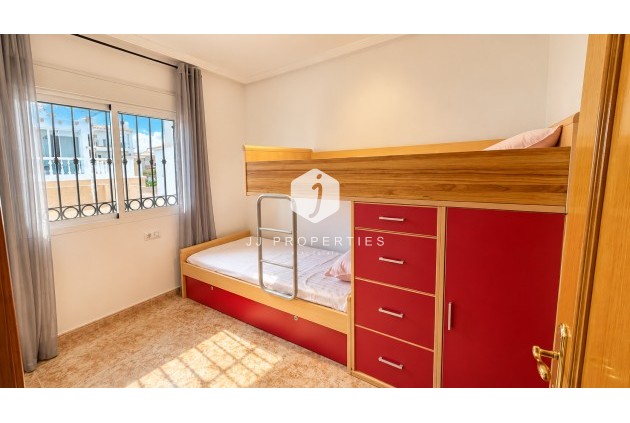 Resale - Bungalow -
Punta Prima - Costa Blanca