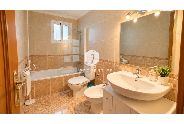 Resale - Bungalow -
Punta Prima - Costa Blanca